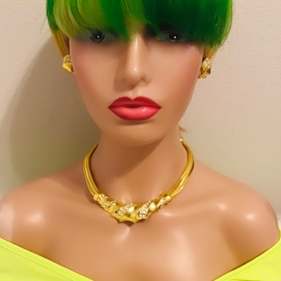 5pcs Beautiful gold color statement necklace pendant surrounded by Fashion 💎 - Picture 2 of 4